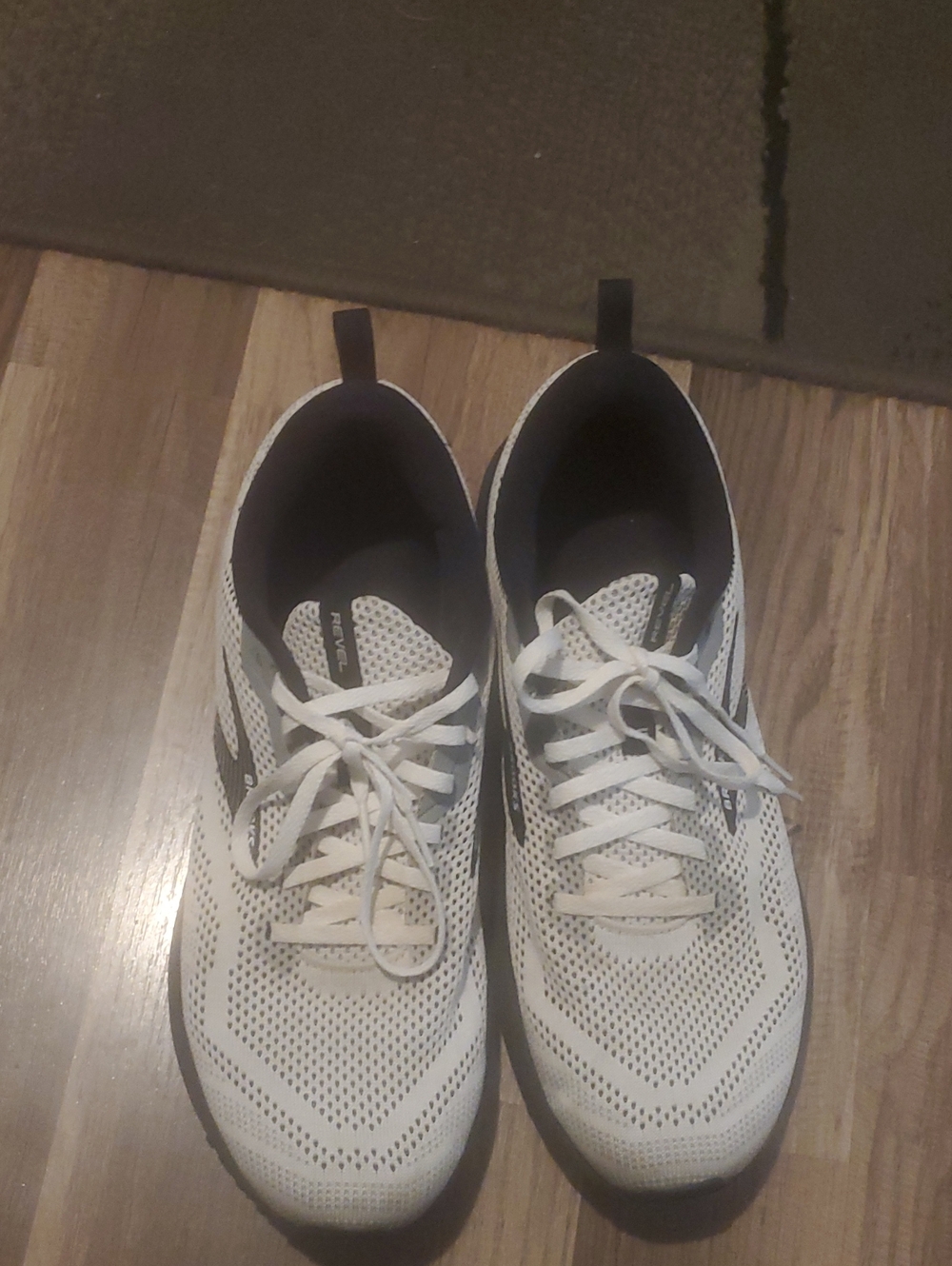 Brooks - Picture 12 of 13
